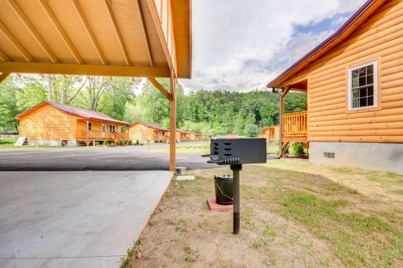 Cozy Bryson City Cabin 5 Miles To Downtown! Εξωτερικό φωτογραφία